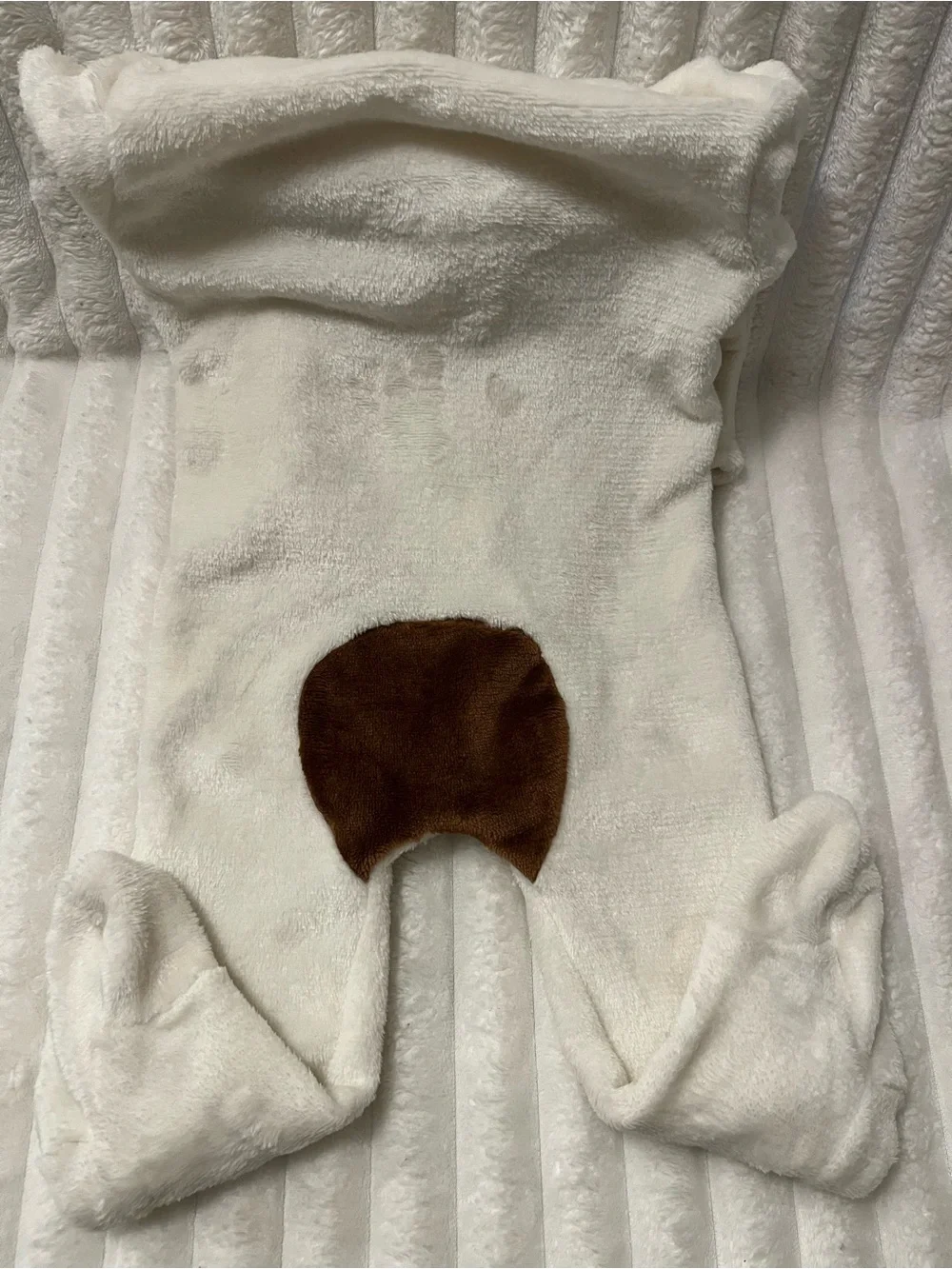 Lot of 5 baby clothes
